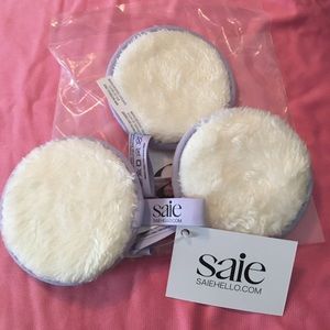 NWT Saie Hello Set Reusable Beauty Round Face Makeup Remover Cleaner